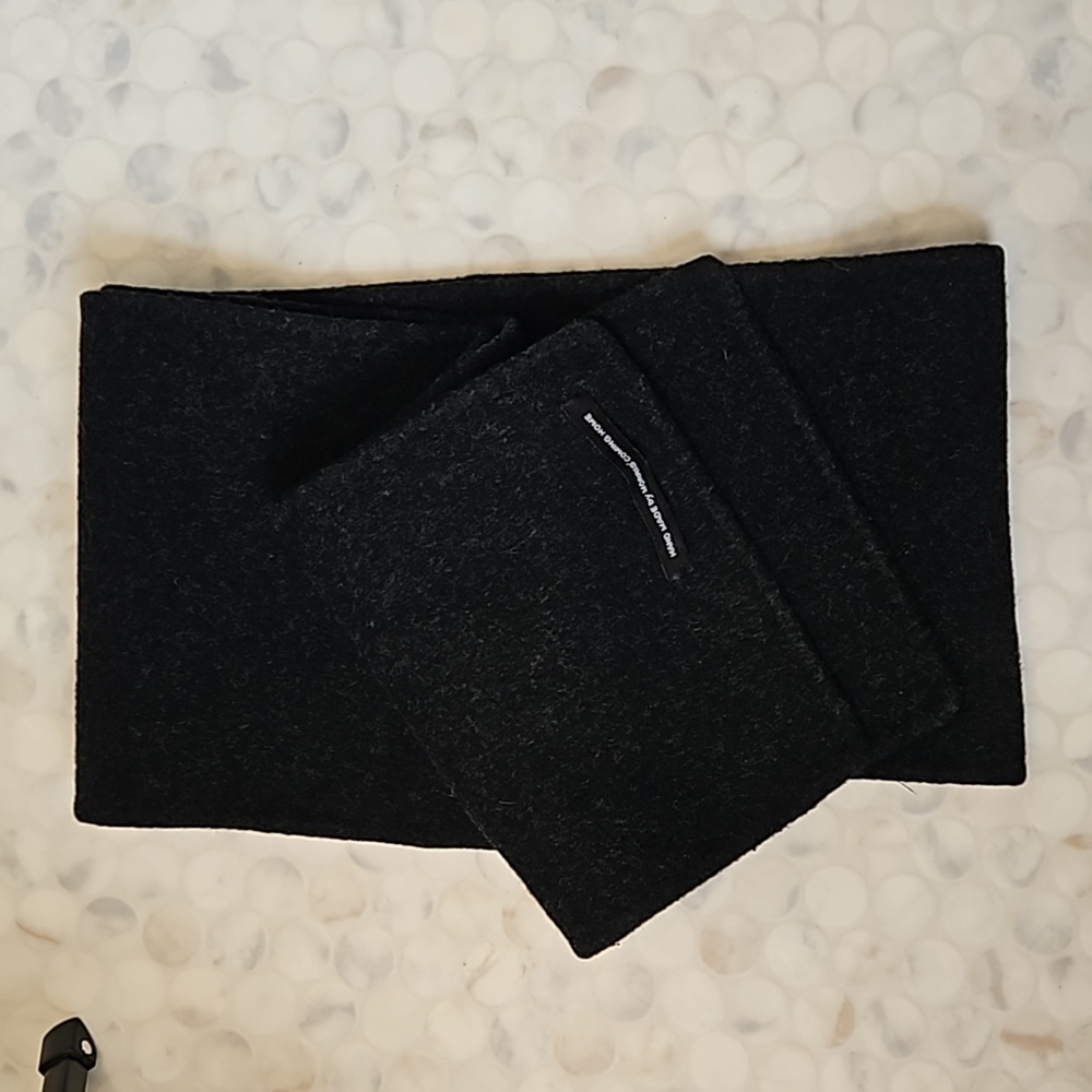 Felted wool scarf